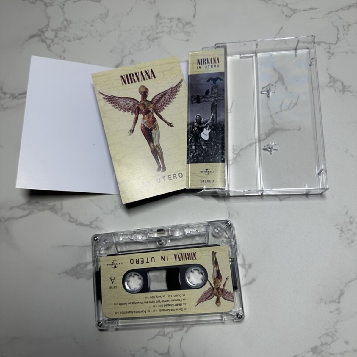 Nirvana in Utero Cassette Tape - đánh giá và giá Audio Music To Lyrics