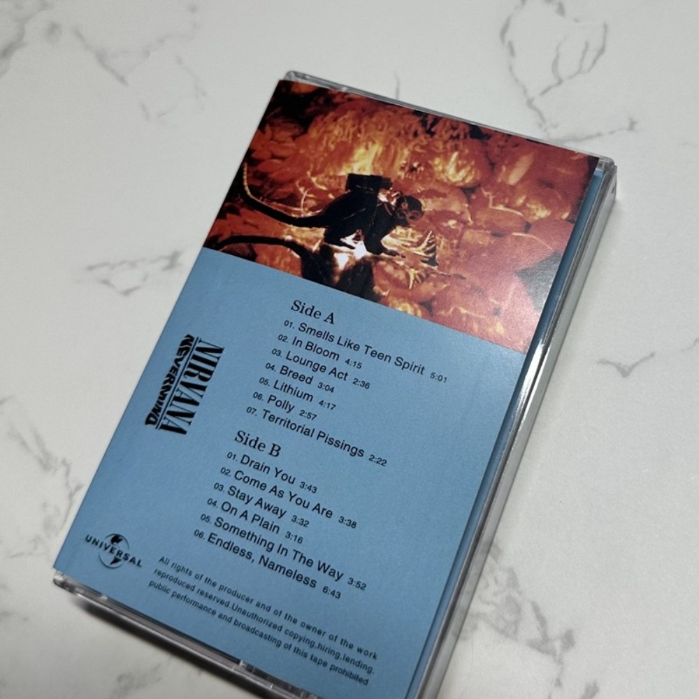 Nirvana Cassette Tape Rock Eng - đánh giá và giá Audio Music To Lyrics